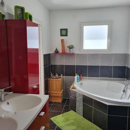 Paisible Avec Piscine Proche Toulouse Βίλα Eaunes